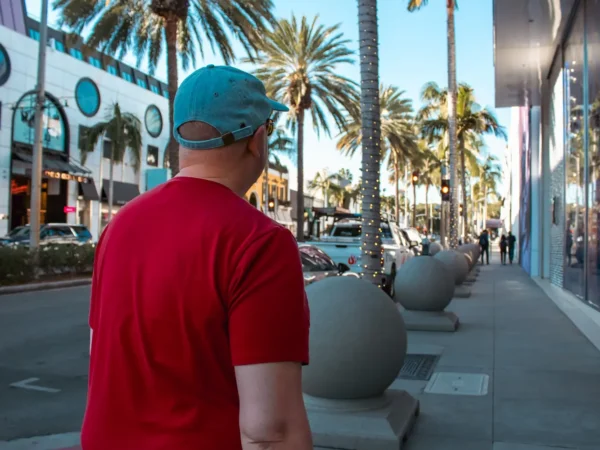 Where is the best place to stay in Los Angeles for tourists without a car?